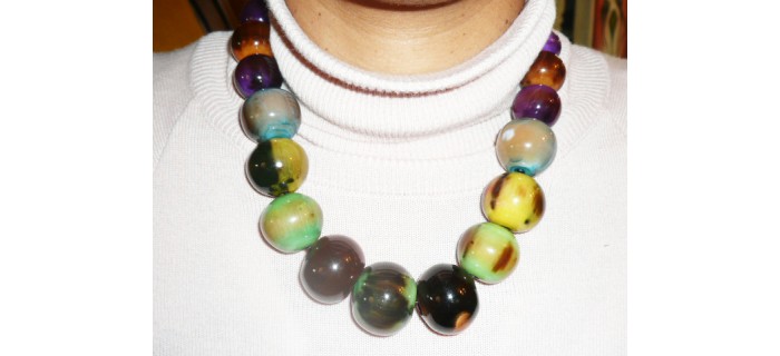 Collier corne de Zebu teintée grand modèle