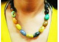 Collier olive multicolore